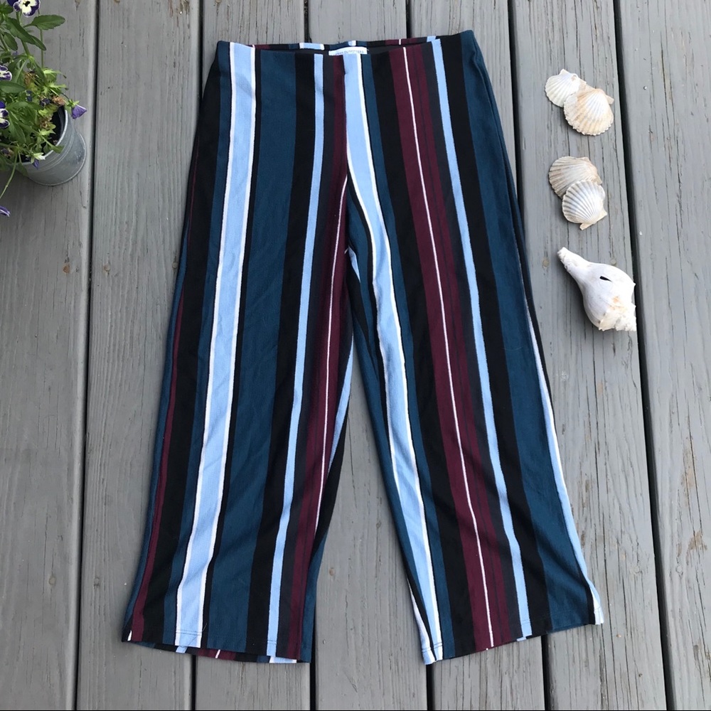 urban outfitters cropped pants
